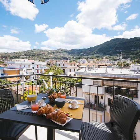 Leukosia Holiday House ซอร์เรนโต ภายนอก รูปภาพ